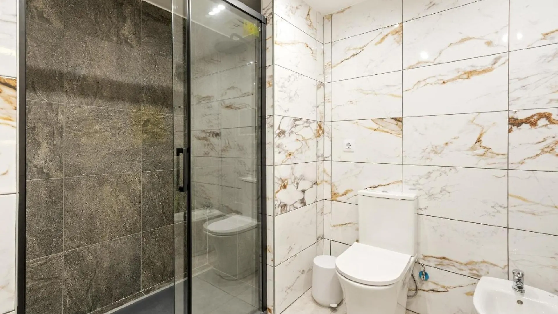 Apartment Ferienwohnung Fuer 4 Personen Ca 50 Qm In Empuriabrava, Costa Brava Golf De Roses